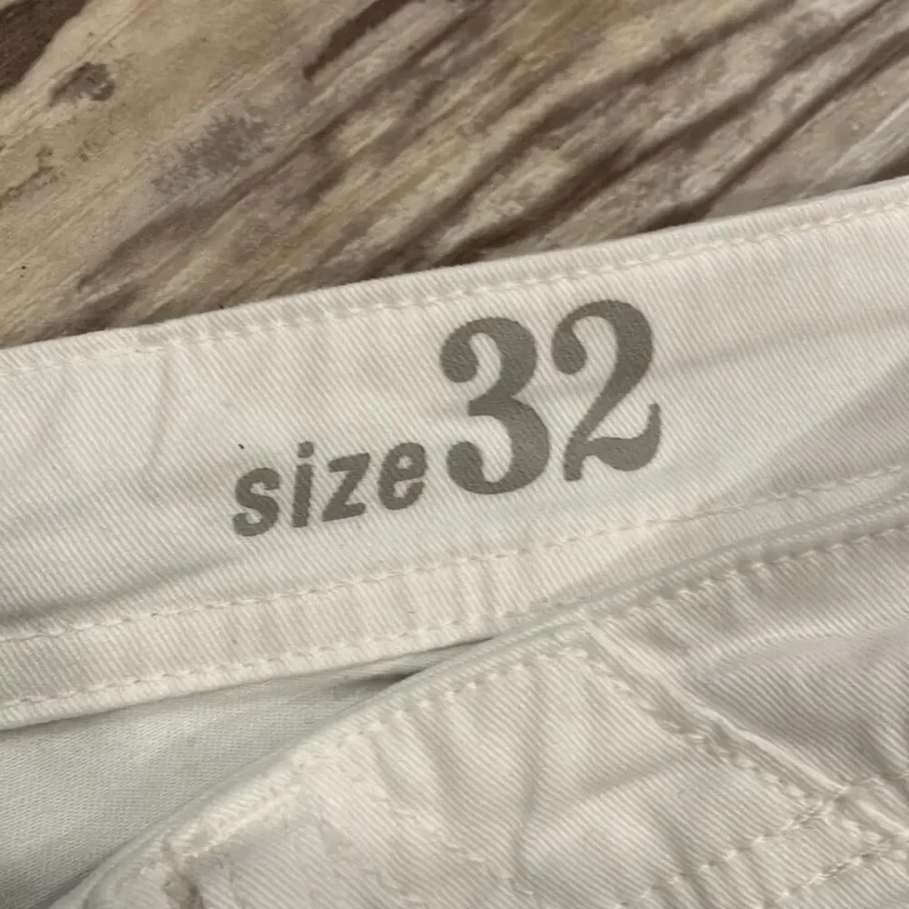 J. Crew Ankle Zip White Skinny Stretch Jeans  Size 12/32